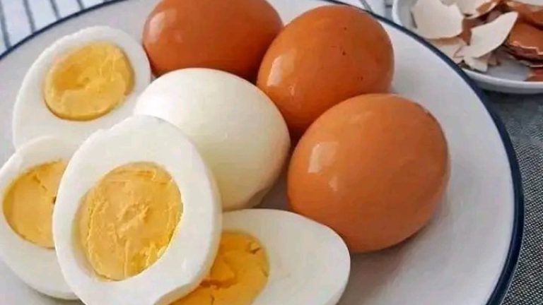 Si consumes demaciados huevos al día  estás son las enfermedades que te puede ocasionar.