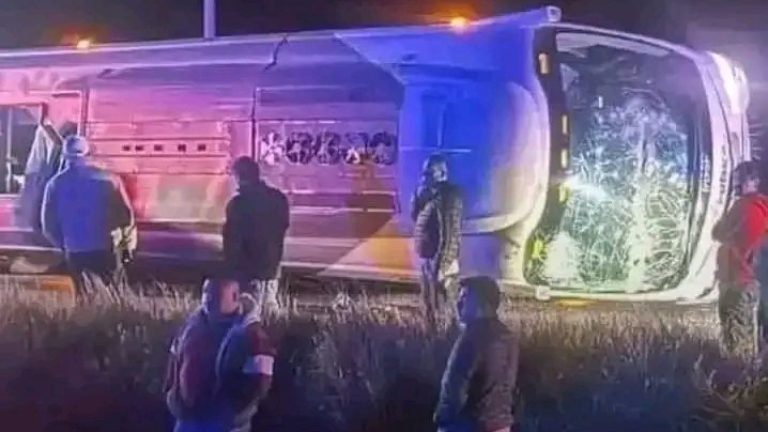 ACCIDENTE MASIVO  Acaba de ocurrir 33 mu3rtos mire est…Ver más